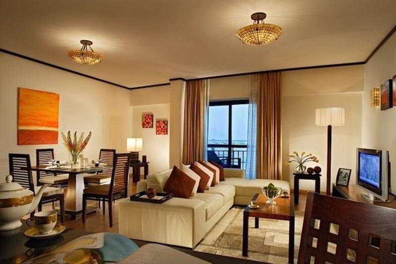Park Apartments Dubai,An Edge By Rotana Hotel Екстер'єр фото